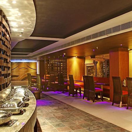 Aavaa Surya Continental Hotel New Delhi Eksteriør billede