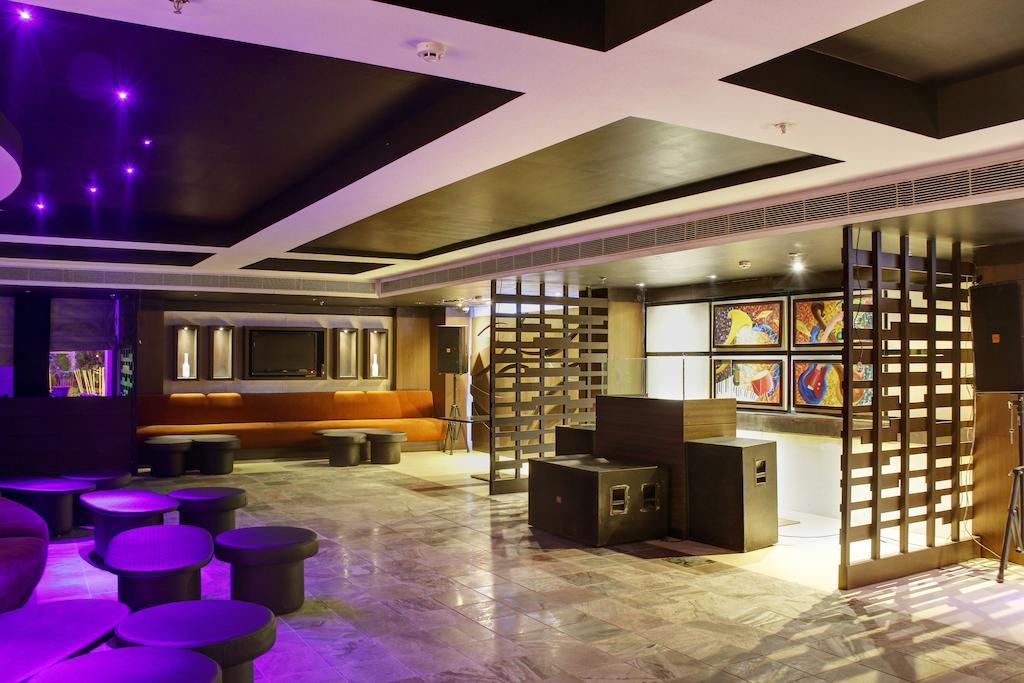 Aavaa Surya Continental Hotel New Delhi Eksteriør billede
