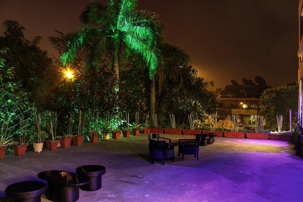 Aavaa Surya Continental Hotel New Delhi Eksteriør billede