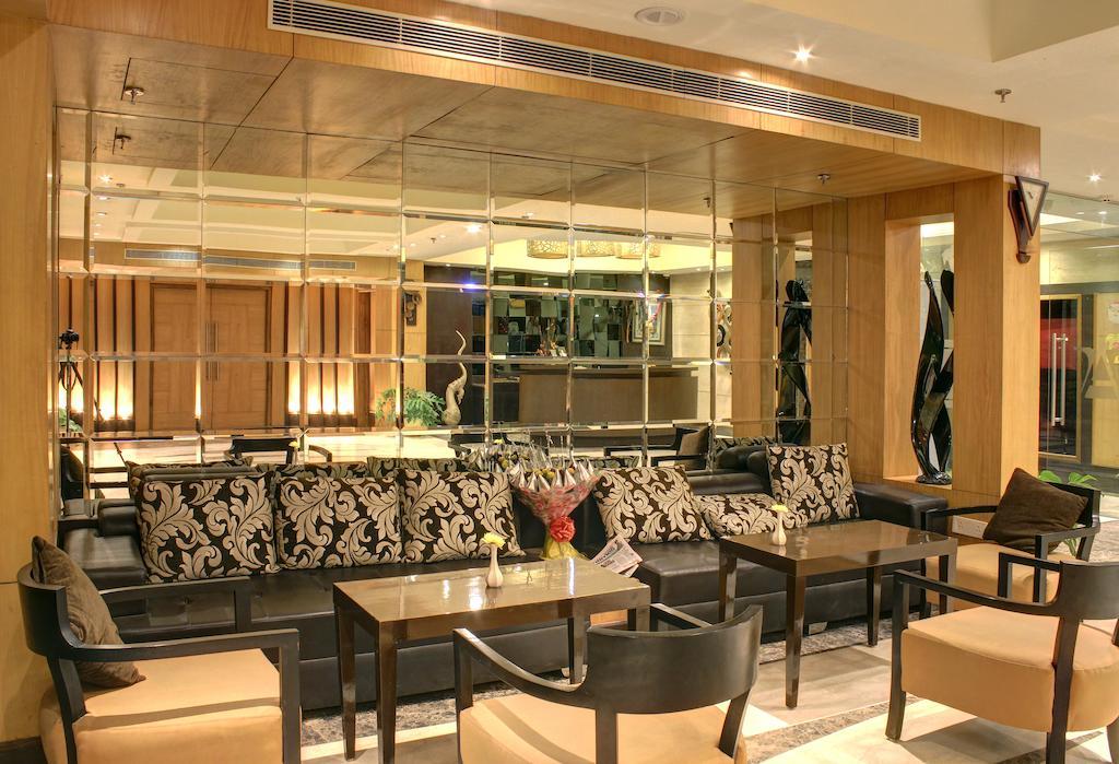 Aavaa Surya Continental Hotel New Delhi Eksteriør billede