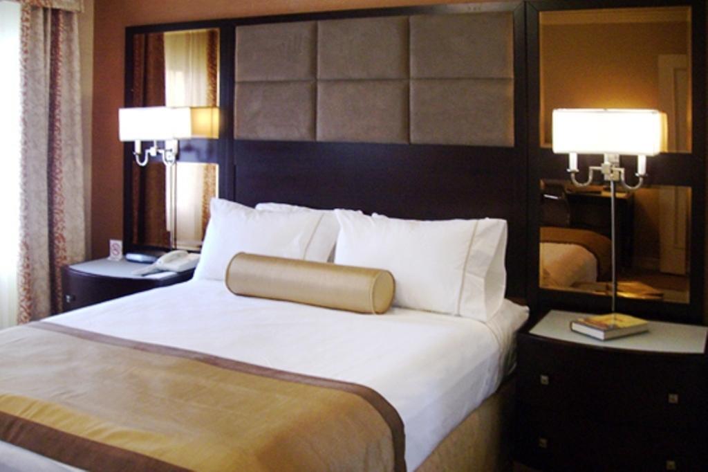 Aavaa Surya Continental Hotel New Delhi Værelse billede